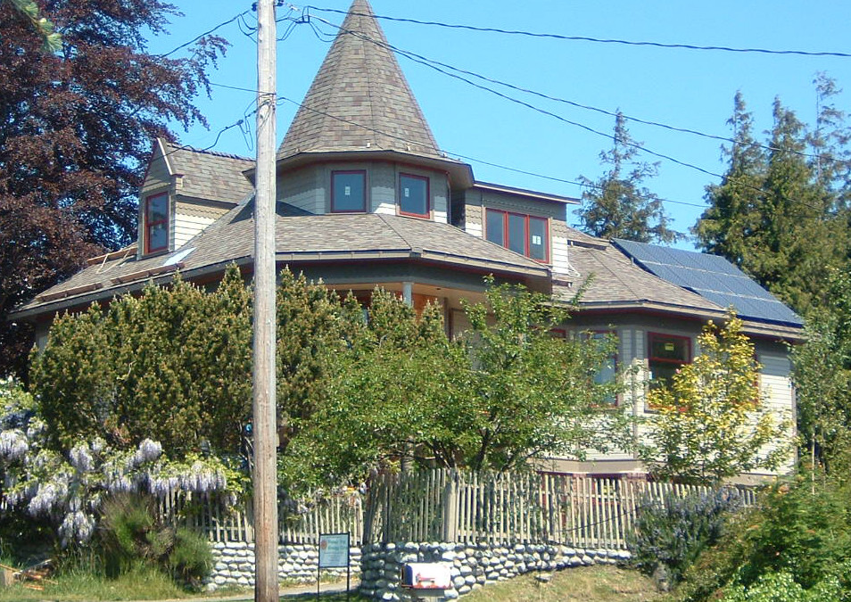 Holland Residence, 2.66 KW, Port Townsend, 2007